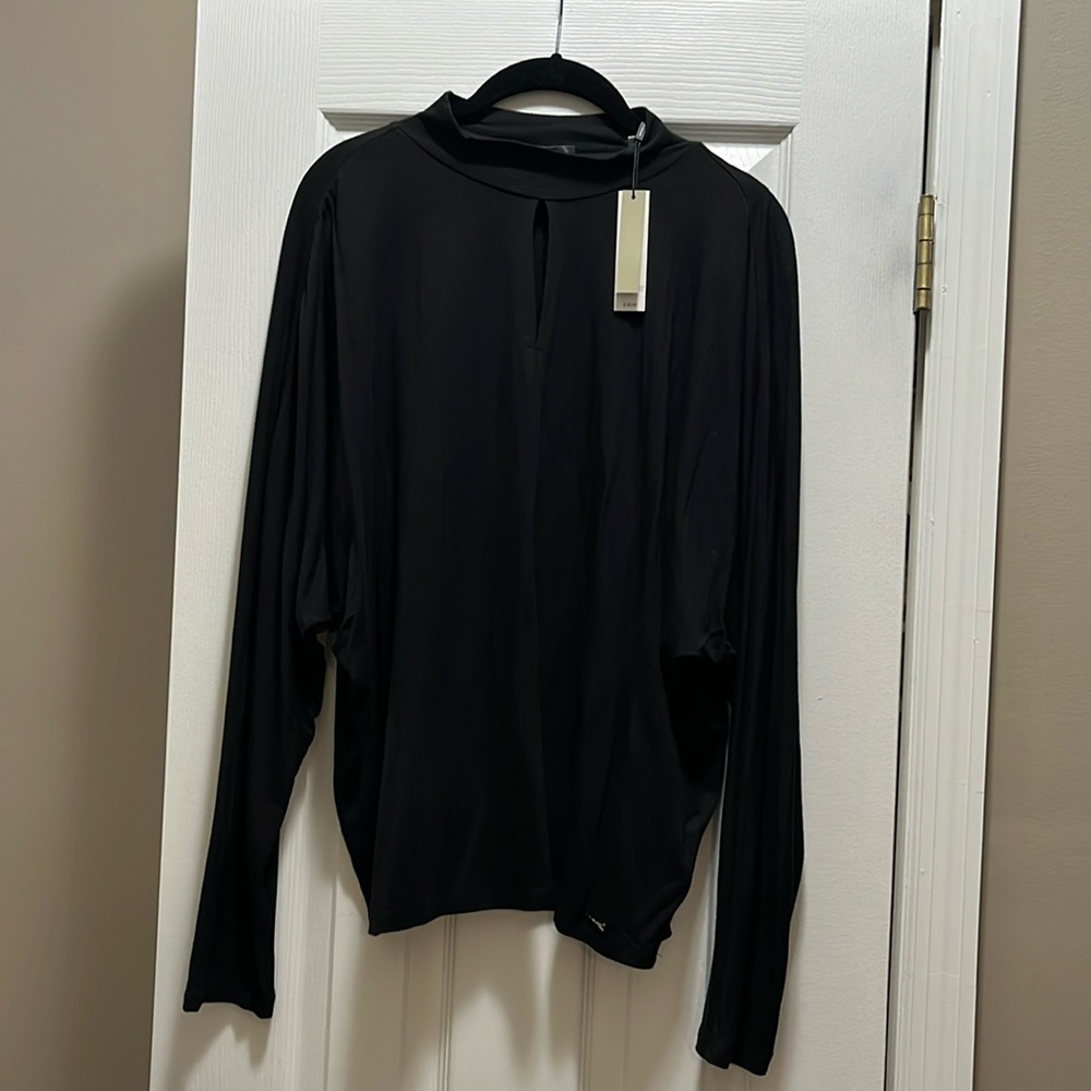 Black long sleeve shirt never worn